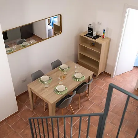 Alloggio in famiglia La Torre Sul Porto - Panoramic Penthouse Napoli